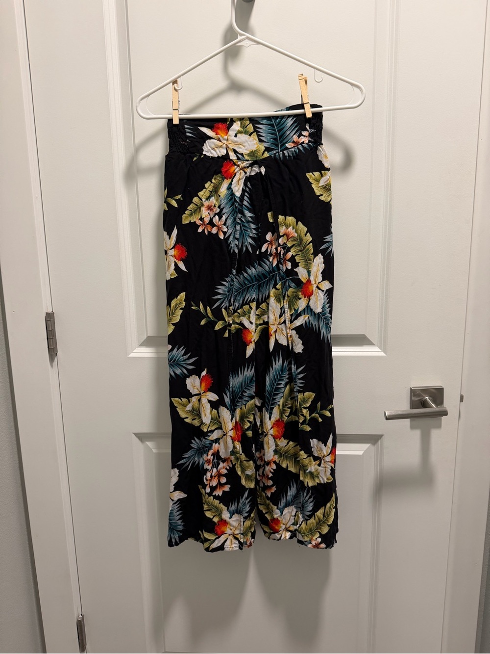 Forever 21 Black Tropical Floral Wide Leg Jumpsuit